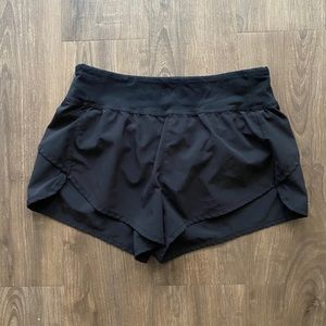 Forever 21 black athletic shorts size small